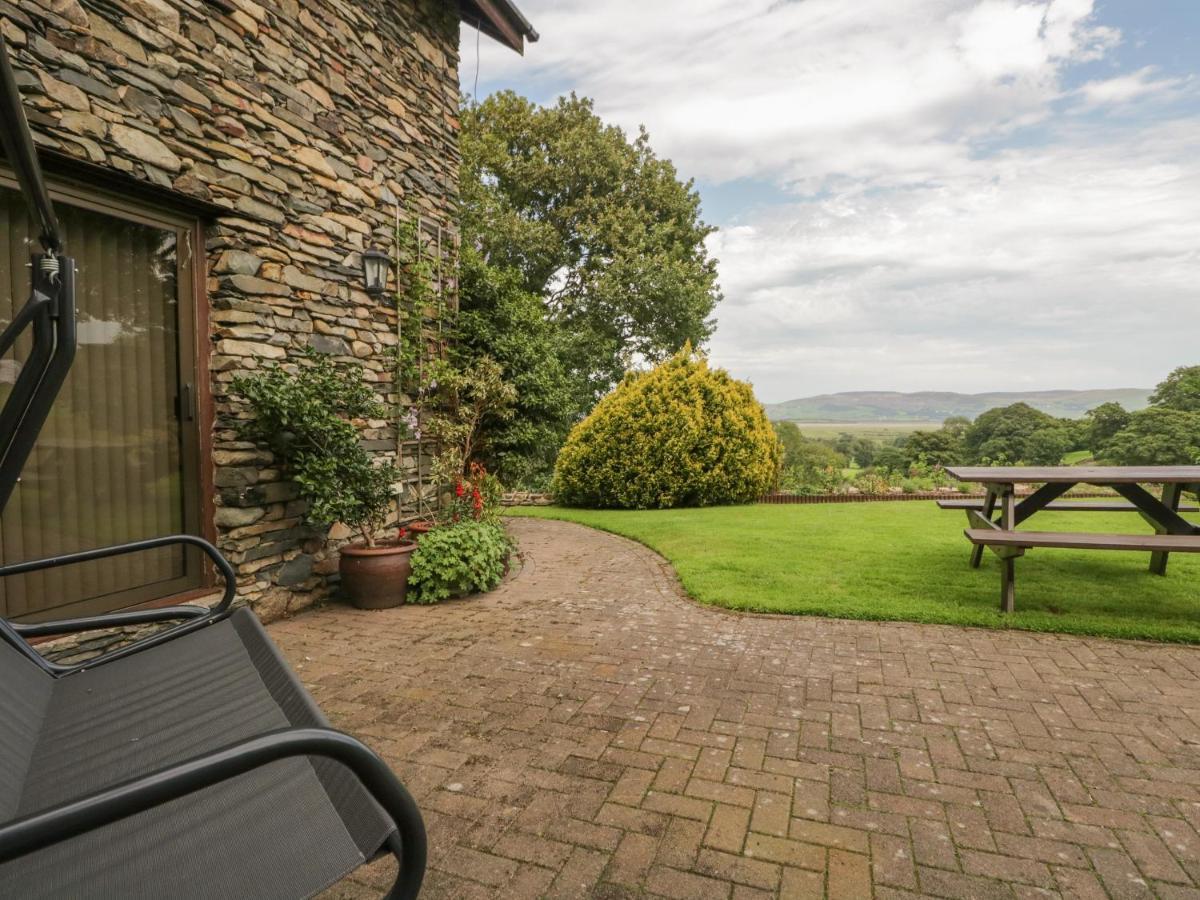 1 Cherry Tree Cottage Millom Exterior photo